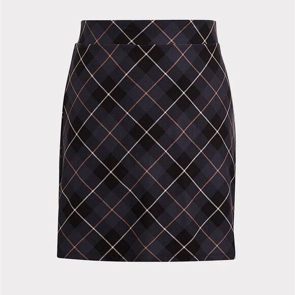 🆕 Torrid Dark Grey Plaid Premium Ponte Mini Skirt - Picture 4 of 4